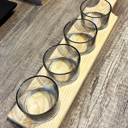 Aperitif-Set-Servierscha-lchen-auf-Holzbrett-4er-Set