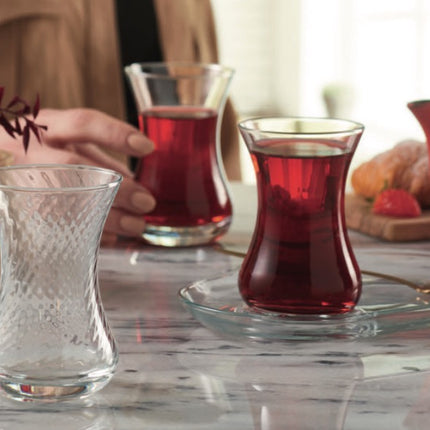 Ince-belli-teegla-ser