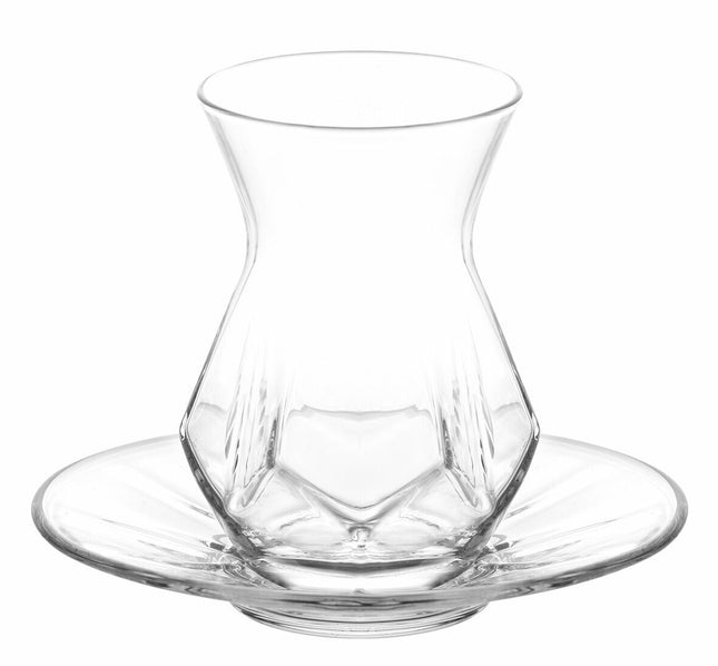 alya-teeglas-2